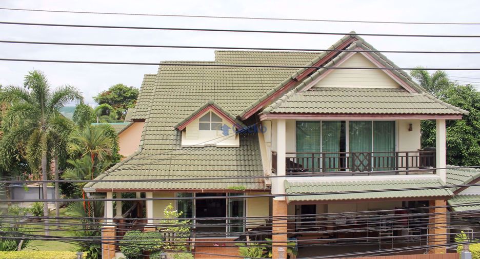For rent 6 bedrooms house in East Pattaya, Pattaya