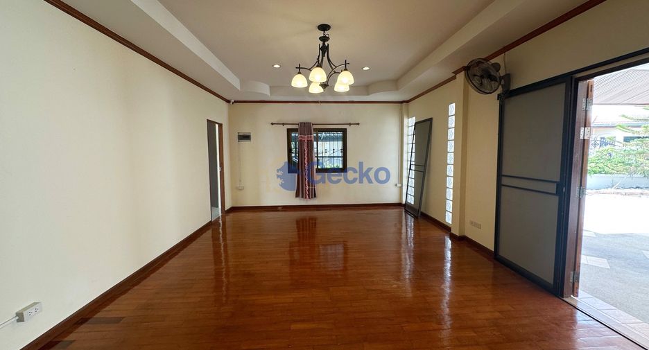 À vendre 4 chambres maison à Jomtien, Pattaya