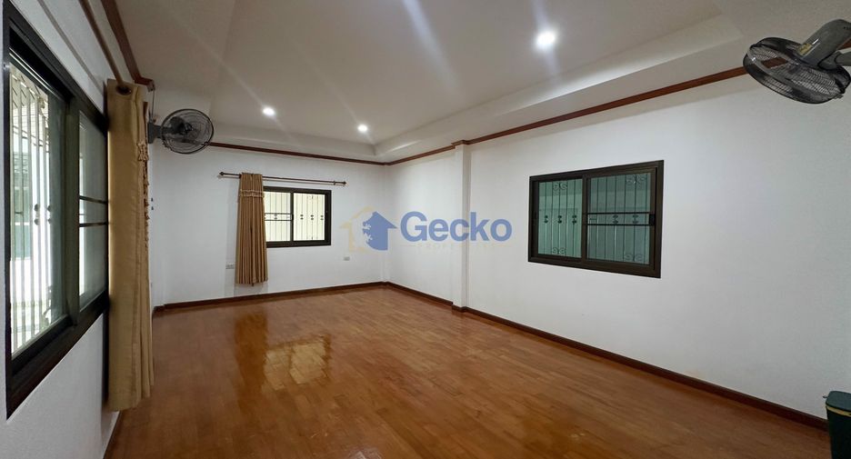 À vendre 4 chambres maison à Jomtien, Pattaya