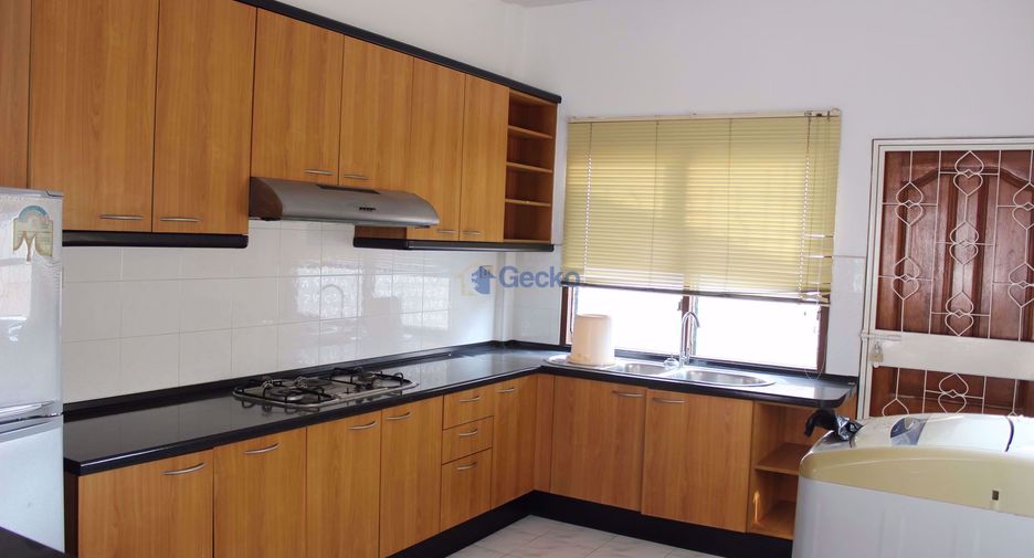 Haus zum Kauf mit 3 Zimmer in Bang Lamung, Chonburi
