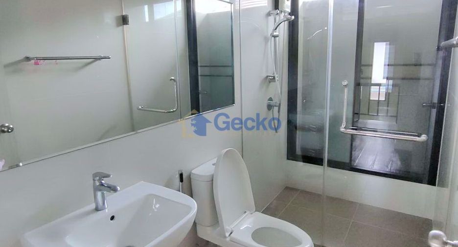 For sale 3 bedrooms house in East Pattaya, Pattaya