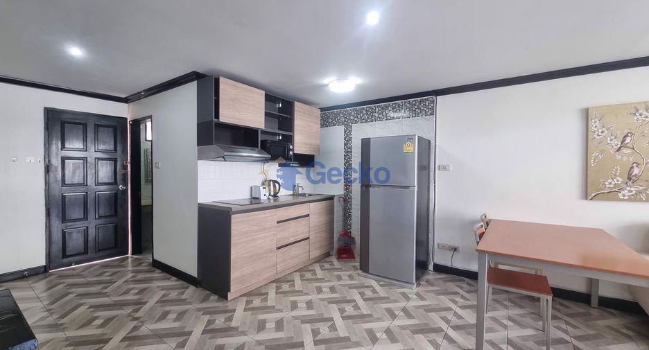 For rent 2 bedrooms condo in Pratumnak, Pattaya