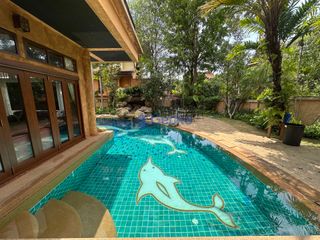 À louer 4 chambres maison à Bang Lamung, Chonburi