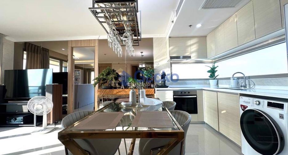 For sale 2 bedrooms condo in Jomtien, Pattaya