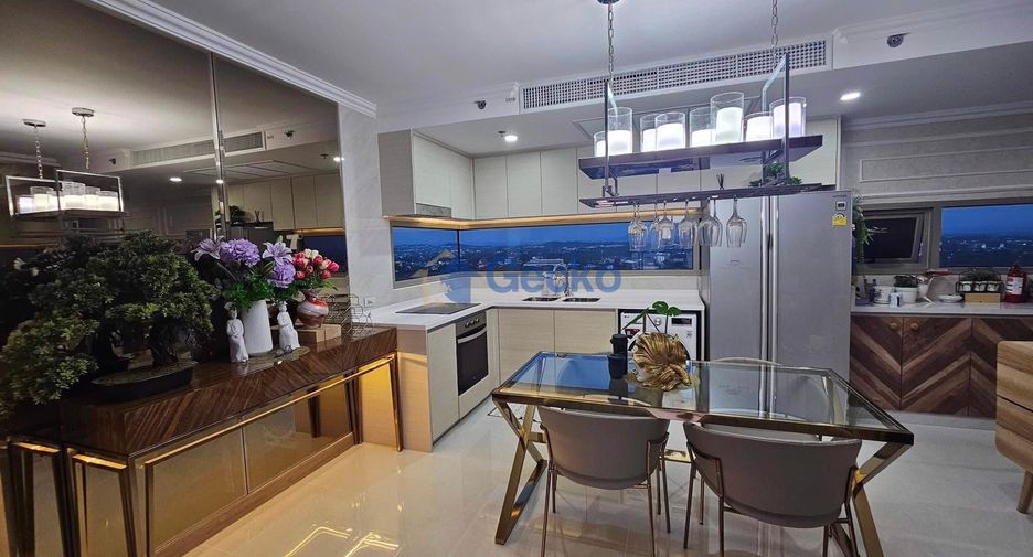For sale 2 bedrooms condo in Jomtien, Pattaya