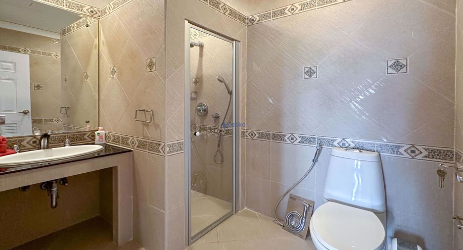 Condo en venta de 4 habitaciones en Pratumnak, Pattaya