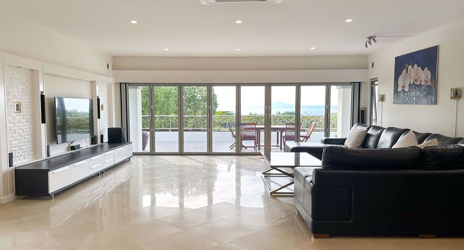 Condo en venta de 4 habitaciones en Pratumnak, Pattaya