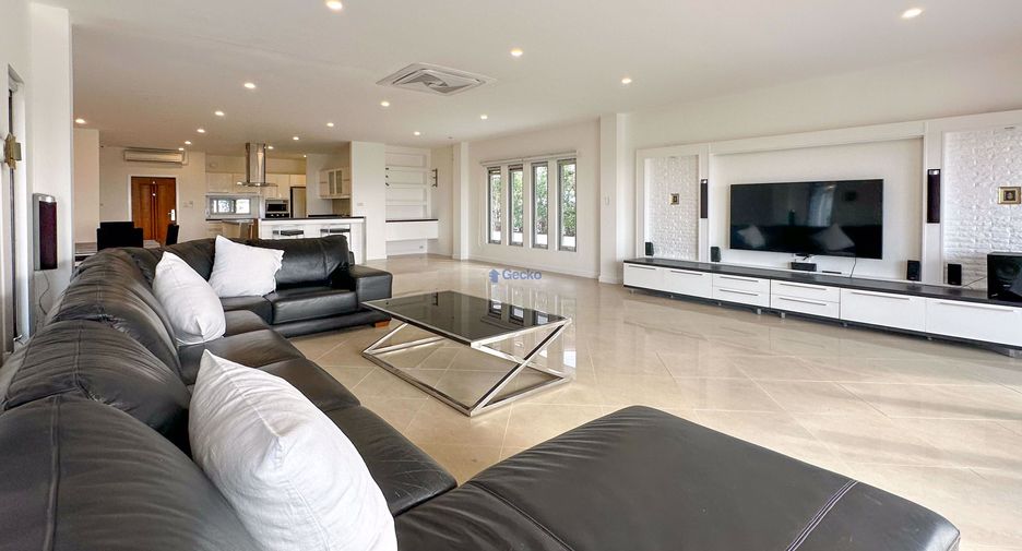 Condo en venta de 4 habitaciones en Pratumnak, Pattaya