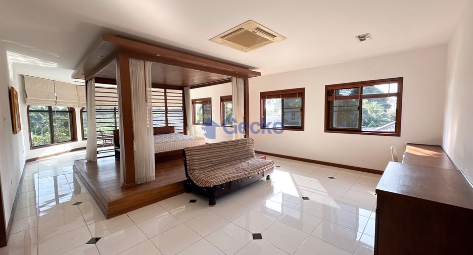 Haus zur Miete mit 5 Zimmer in East Pattaya, Pattaya