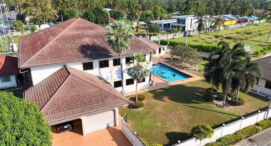 Haus zur Miete mit 5 Zimmer in East Pattaya, Pattaya