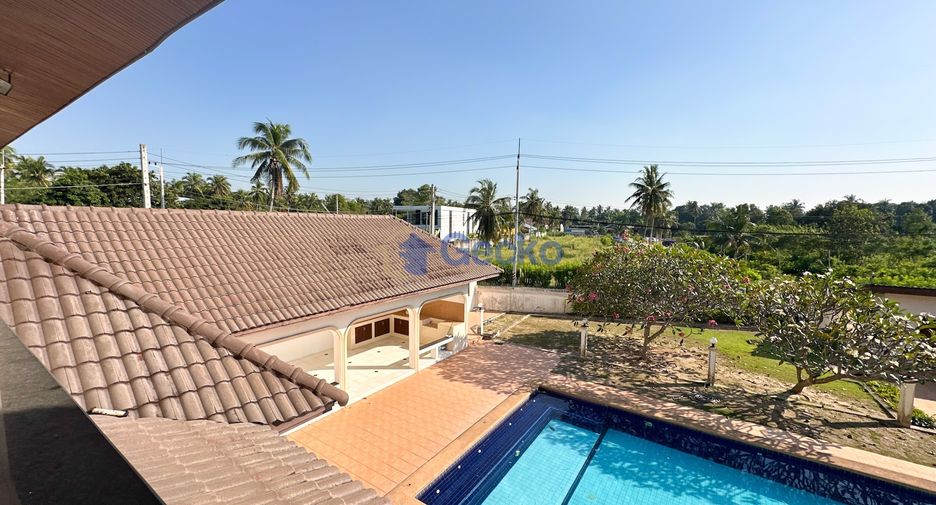 Haus zur Miete mit 5 Zimmer in East Pattaya, Pattaya