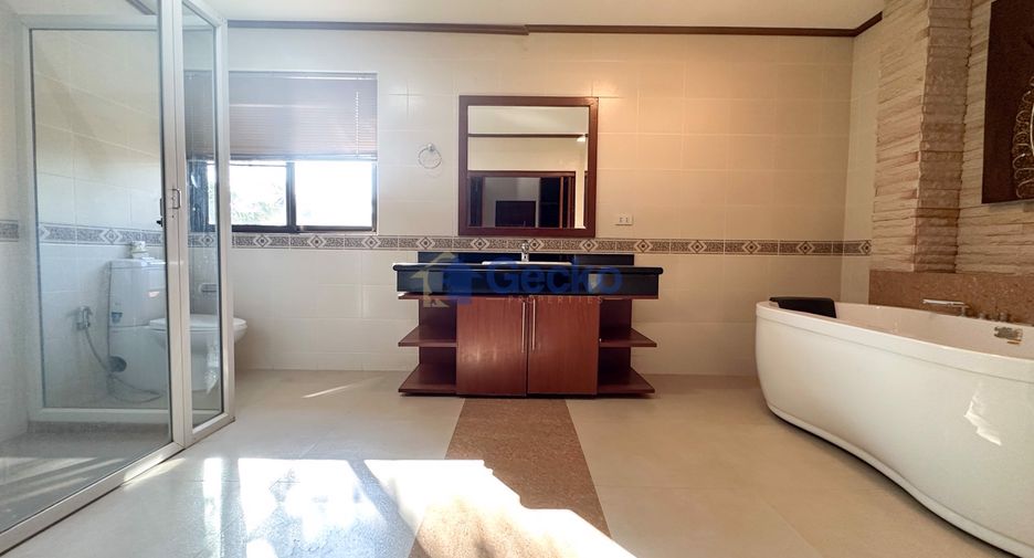 Haus zur Miete mit 5 Zimmer in East Pattaya, Pattaya