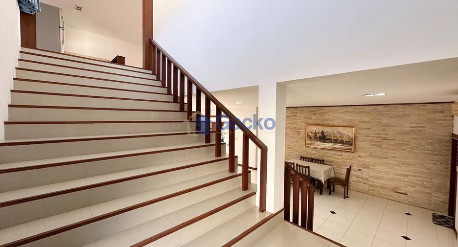 Haus zur Miete mit 5 Zimmer in East Pattaya, Pattaya