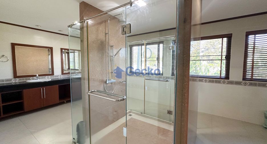 Haus zur Miete mit 5 Zimmer in East Pattaya, Pattaya