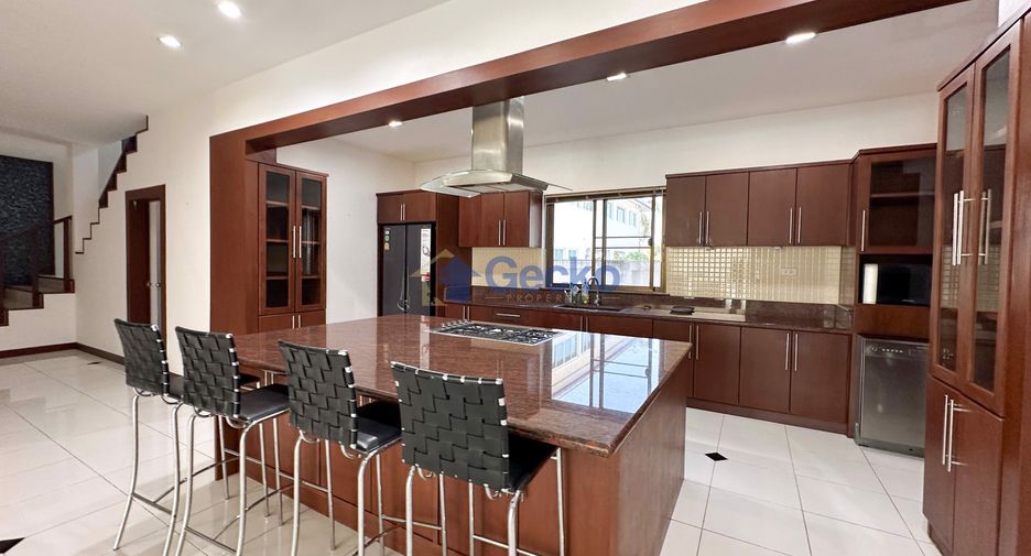 Haus zur Miete mit 5 Zimmer in East Pattaya, Pattaya