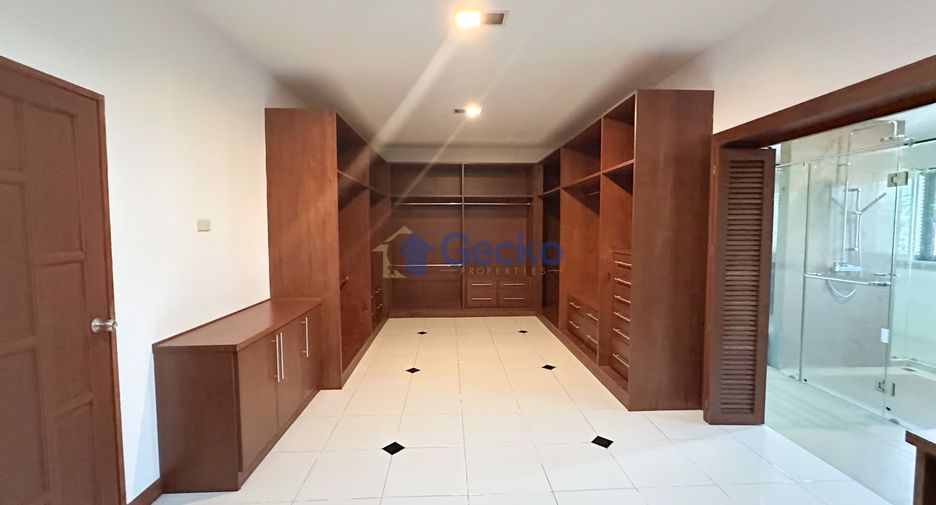Haus zur Miete mit 5 Zimmer in East Pattaya, Pattaya