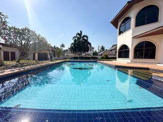 For rent 5 bedrooms house in Bang Lamung, Chonburi
