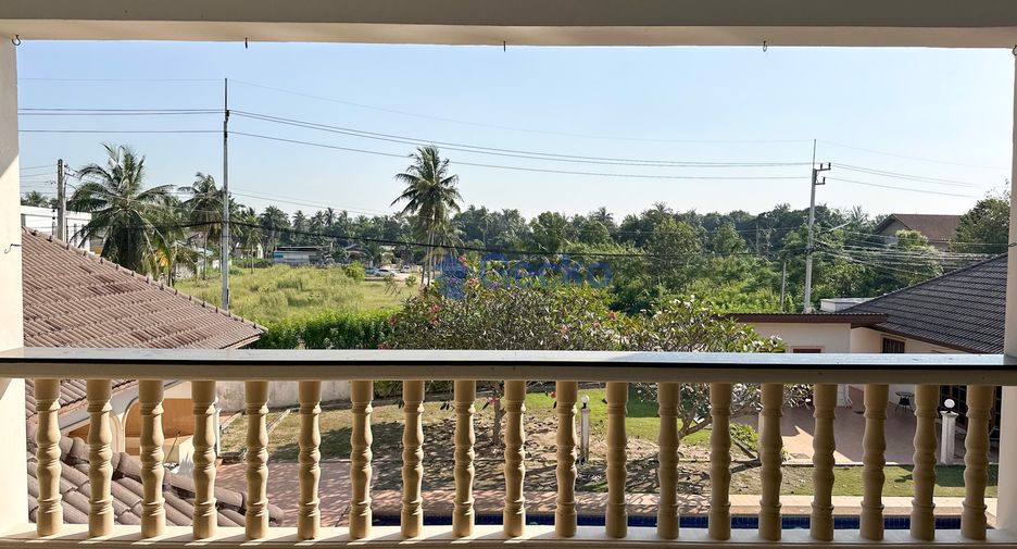 Haus zur Miete mit 5 Zimmer in East Pattaya, Pattaya
