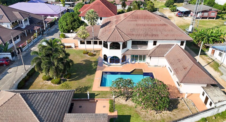 Haus zur Miete mit 5 Zimmer in East Pattaya, Pattaya