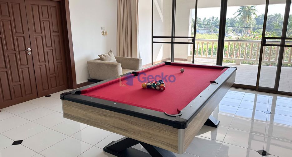 Haus zur Miete mit 5 Zimmer in East Pattaya, Pattaya