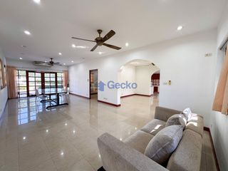 For rent 5 bedrooms house in Bang Lamung, Chonburi