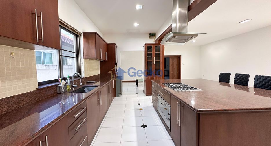 Haus zur Miete mit 5 Zimmer in East Pattaya, Pattaya