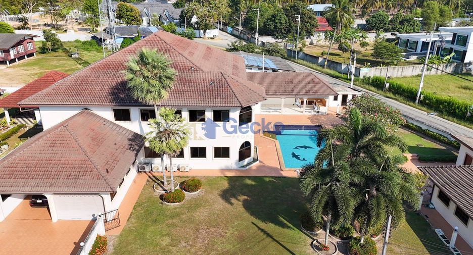 Haus zur Miete mit 5 Zimmer in East Pattaya, Pattaya