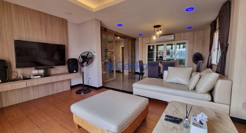 For rent 4 bedrooms house in Central Pattaya, Pattaya