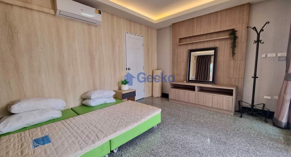 For rent 4 bedrooms house in Central Pattaya, Pattaya