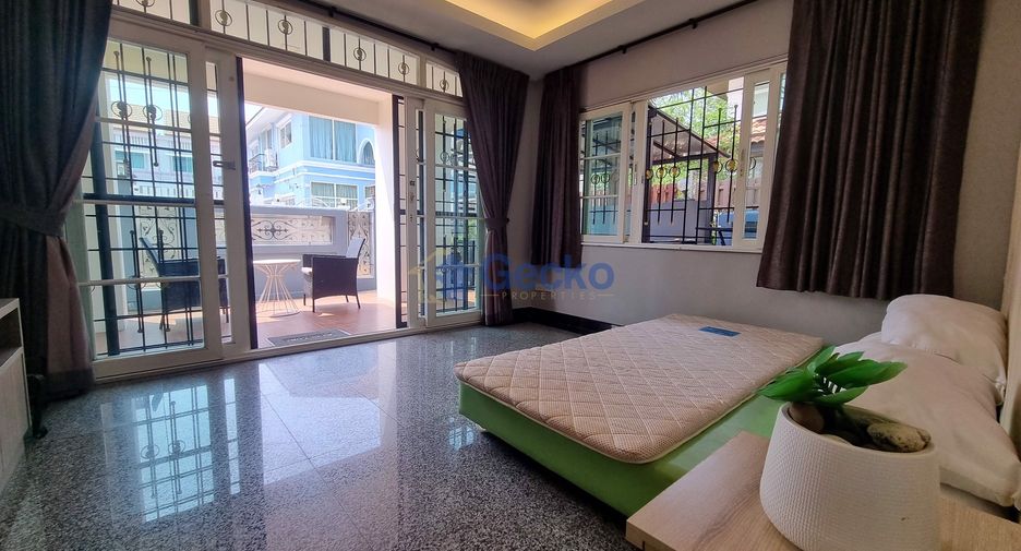 For rent 4 bedrooms house in Central Pattaya, Pattaya