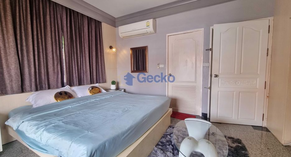 For rent 4 bedrooms house in Central Pattaya, Pattaya