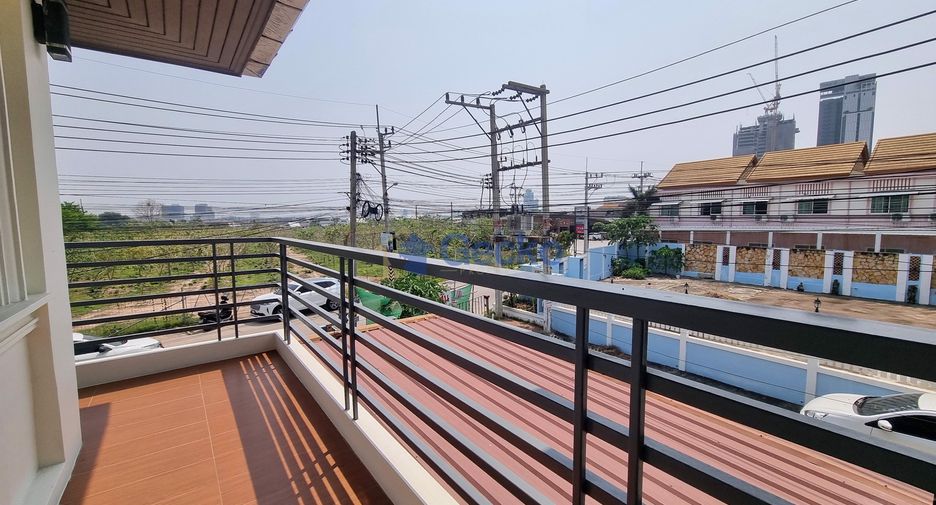 For rent 4 bedrooms house in Central Pattaya, Pattaya