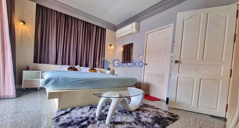 For rent 4 bedrooms house in Central Pattaya, Pattaya