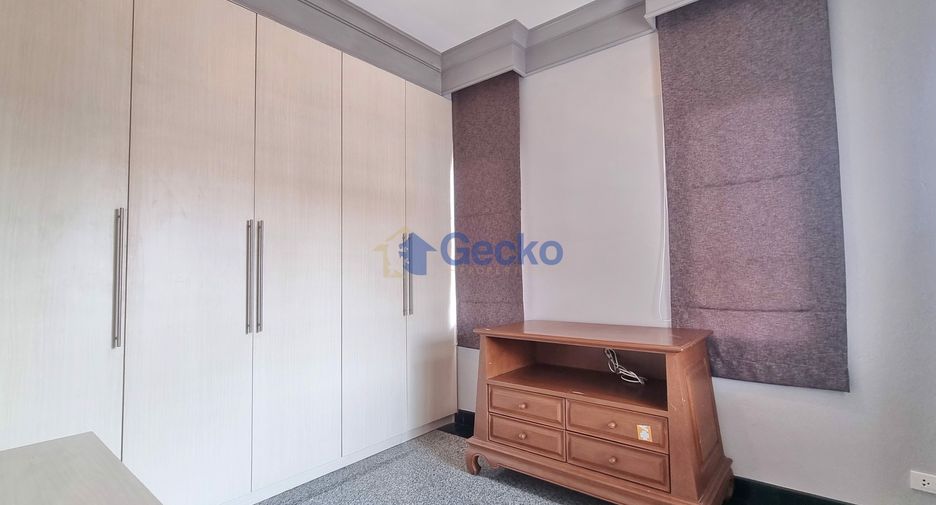 For rent 4 bedrooms house in Central Pattaya, Pattaya