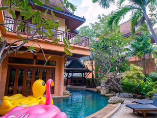 À louer et à vendre 4 chambres maison à Bang Lamung, Chonburi