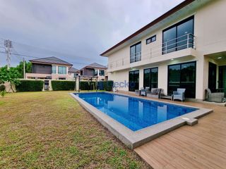 À louer et à vendre 3 chambres maison à Bang Lamung, Chonburi