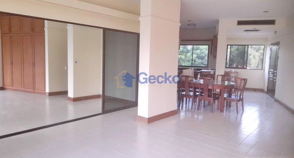 For rent 2 bedrooms condo in Sattahip, Chonburi