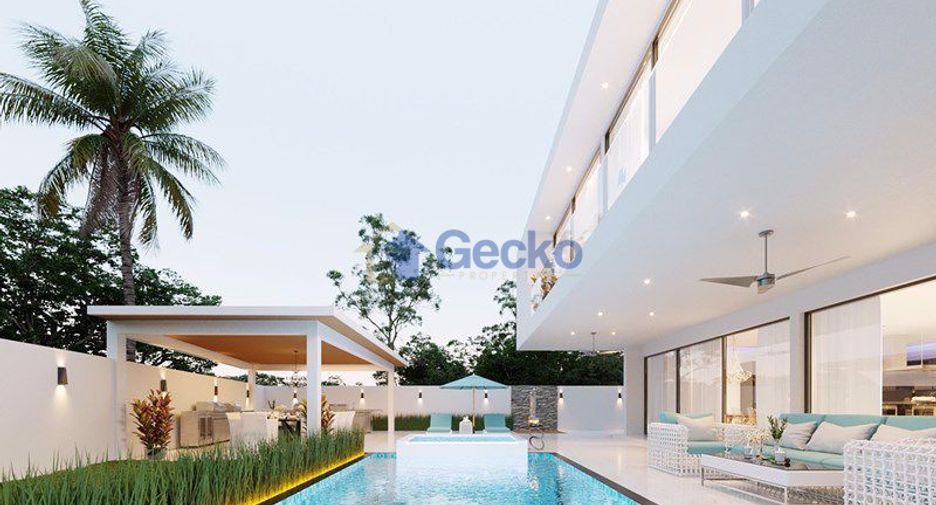 For sale 4 bedrooms house in Pratumnak, Pattaya