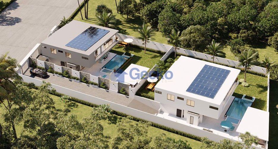 For sale 4 bedrooms house in Pratumnak, Pattaya