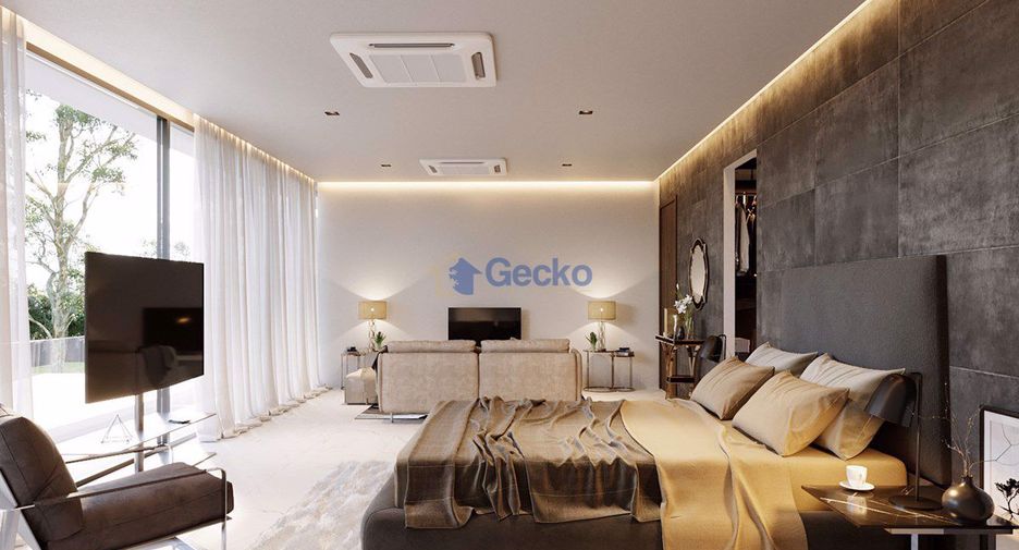 For sale 4 bedrooms house in Pratumnak, Pattaya