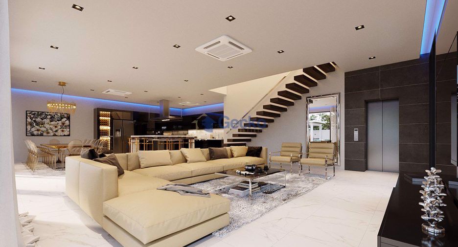 For sale 4 bedrooms house in Pratumnak, Pattaya