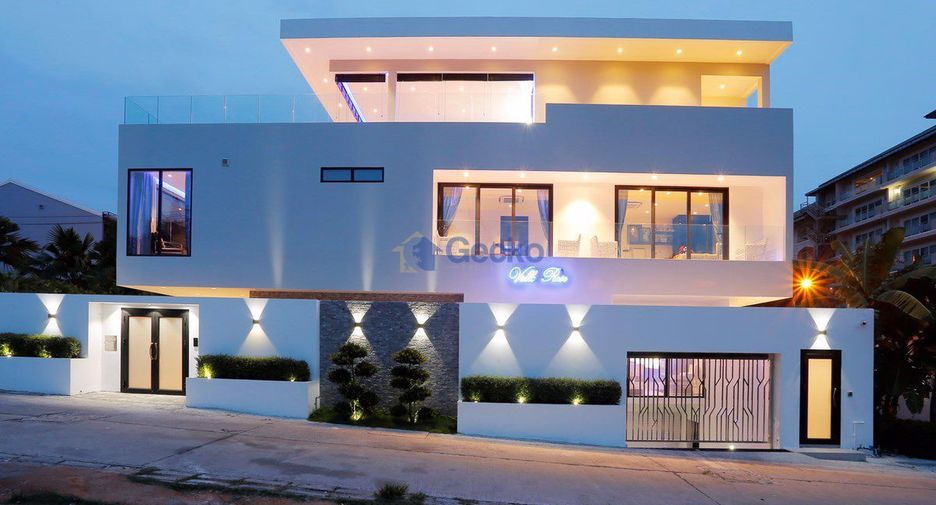 For sale 4 bedrooms house in Pratumnak, Pattaya