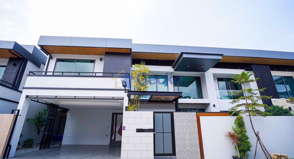 For rent 6 bedrooms house in East Pattaya, Pattaya