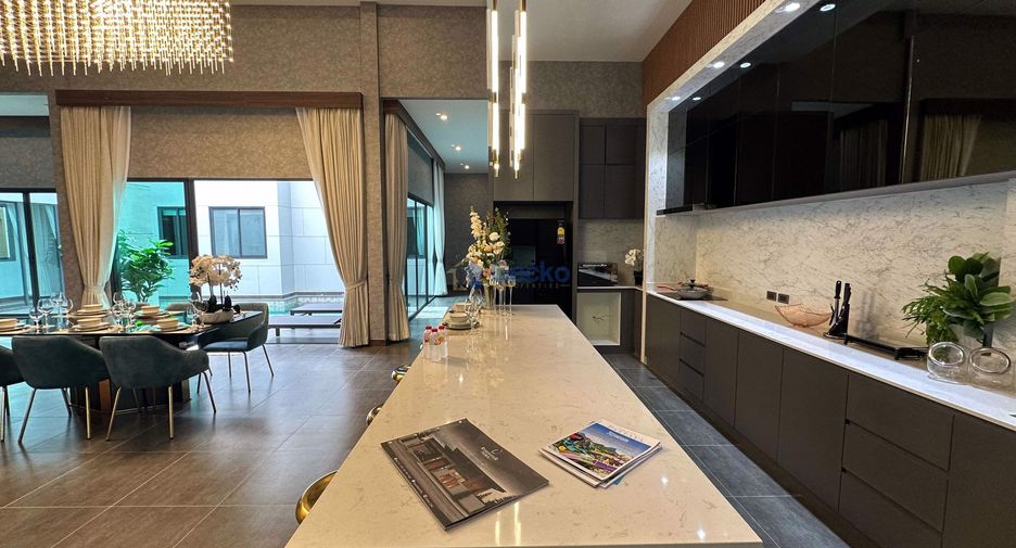 For sale 3 bedrooms house in East Pattaya, Pattaya