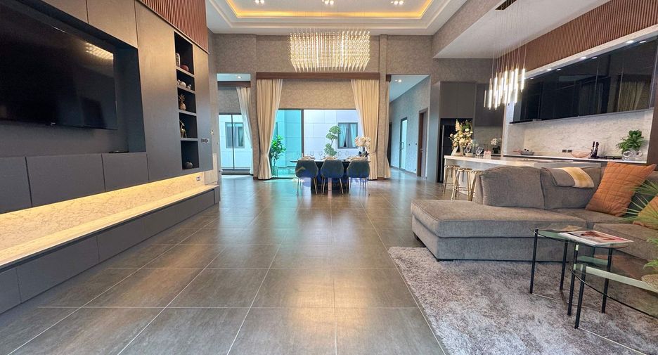For sale 3 bedrooms house in East Pattaya, Pattaya