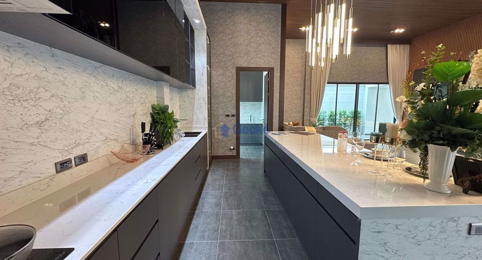 For sale 3 bedrooms house in East Pattaya, Pattaya