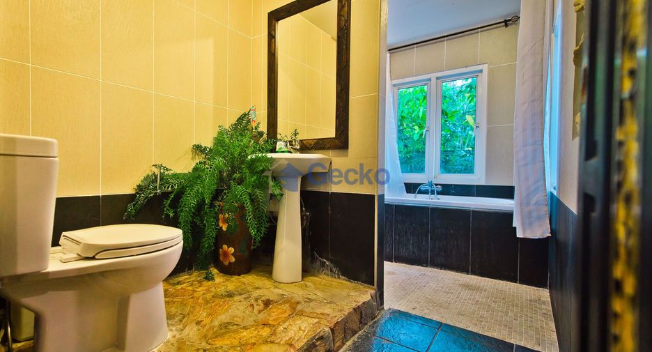 Haus zum Kauf mit 8 Zimmer in Bang Saray, Pattaya