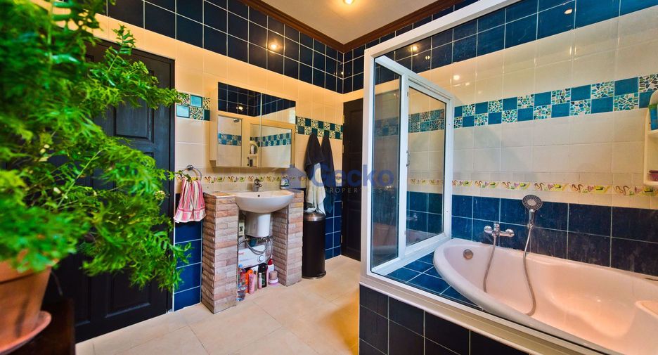 Haus zum Kauf mit 8 Zimmer in Bang Saray, Pattaya