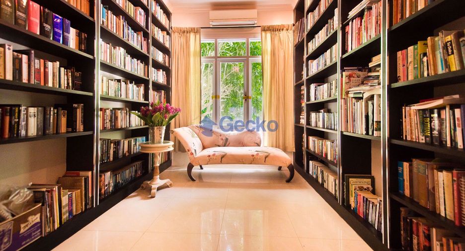 Haus zum Kauf mit 8 Zimmer in Bang Saray, Pattaya