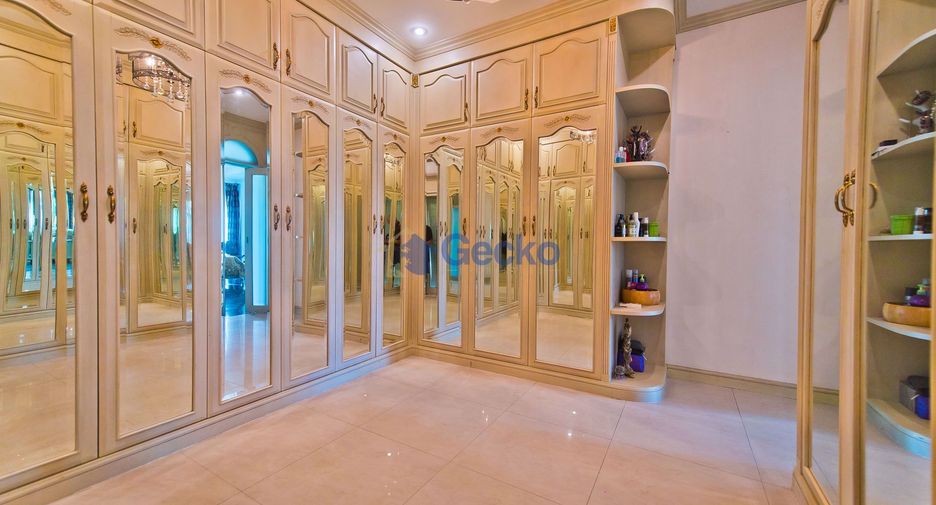Haus zum Kauf mit 8 Zimmer in Bang Saray, Pattaya